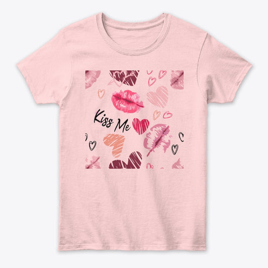 Women - Words T Shirt - Kiss Me